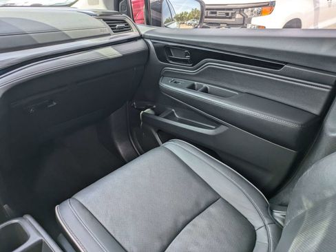 Used 2024 Honda Odyssey Elite image 16