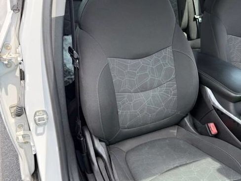 Used 2018 Chevrolet Volt LT w/ Comfort Package FWD image 20