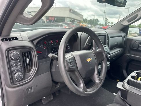 Used 2020 Chevrolet Silverado 1500 Custom w/ Custom Value Package AWD/4WD image 13