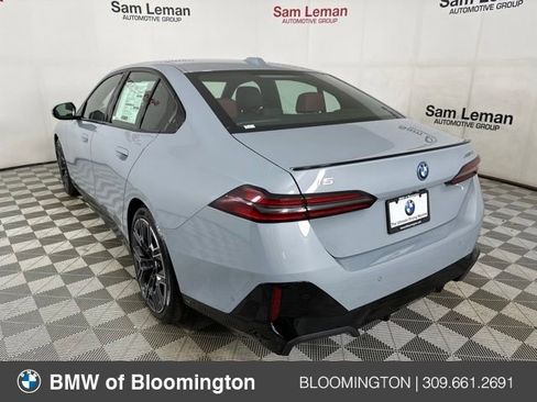 Used 2024 BMW i5 eDrive40i w/ M Sport Package image 19