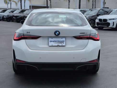 Used 2023 BMW i4 eDrive40 RWD image 9