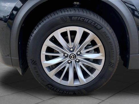 Used 2024 MAZDA CX-90 3.3 Turbo w/ Preferred Package AWD/4WD image 11