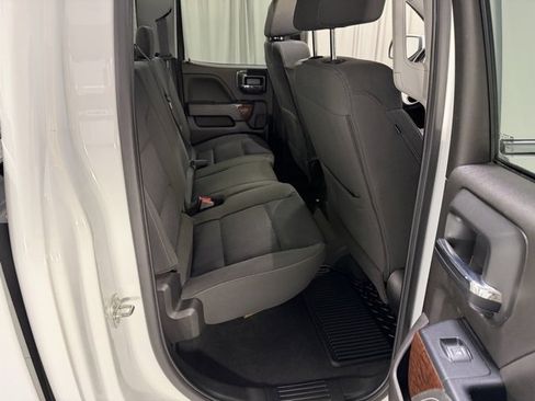 Used 2019 GMC Sierra 1500 SLE w/ SLE Value Package image 8