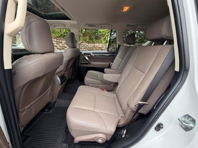 Certified 2023 Lexus GX 460 Premium w/ Accessory Package AWD/4WD image 34