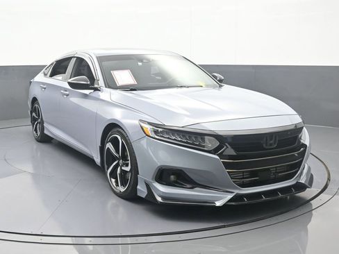 Used 2021 Honda Accord Sport image 9