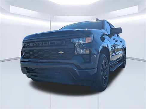 Used 2022 Chevrolet Silverado 1500 Custom image 9
