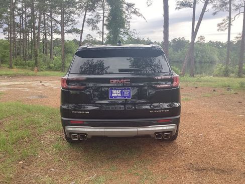 New 2026 GMC Acadia Elevation w/ Elevation Premium Package FWD image 3