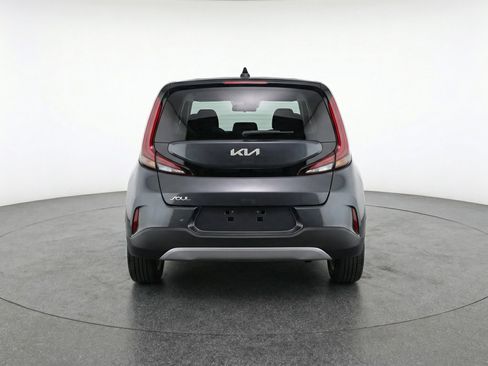 Used 2025 Kia Soul LX w/ LX Technology Package image 7