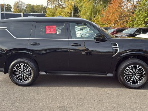 Certified 2025 Nissan Armada Platinum w/ Convenience Package image 28