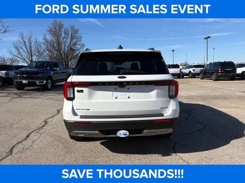 New 2026 Ford Explorer Active w/ Active Comfort Package AWD/4WD image 4