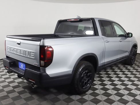 Certified 2025 Honda Ridgeline Sport+ image 9