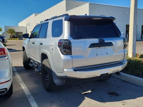 Used 2021 Toyota 4Runner Venture image 9