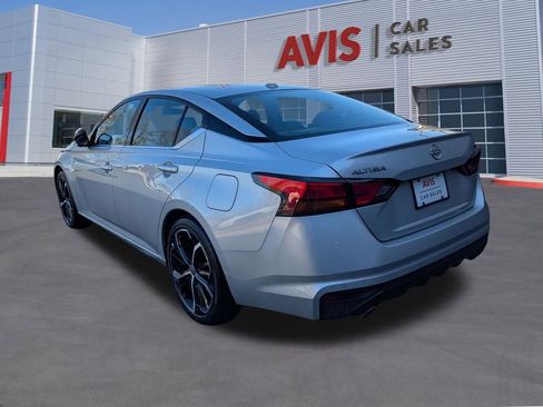 Used 2025 Nissan Altima 2.5 SR image 9