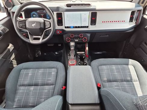 Used 2025 Ford Bronco Heritage Edition AWD/4WD image 14