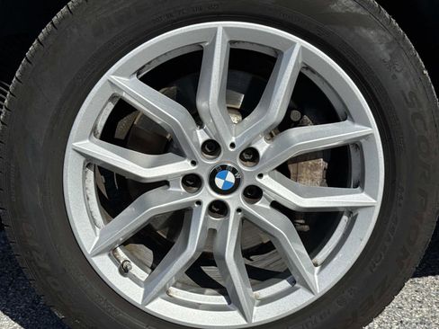 Used 2019 BMW X5 xDrive40i w/ Convenience Package image 12