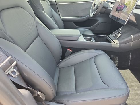 Used 2025 Tesla Model 3 Long Range RWD image 19