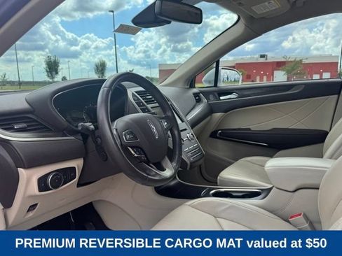 Used 2017 Lincoln MKC Reserve AWD/4WD image 9