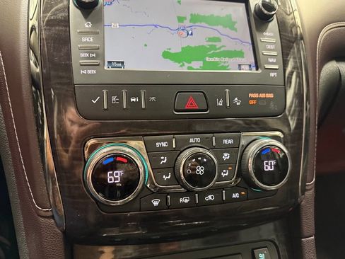 Used 2017 Buick Enclave Premium AWD/4WD image 17