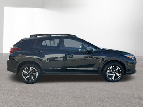 Used 2025 Subaru Crosstrek 2.5i Premium AWD/4WD image 10
