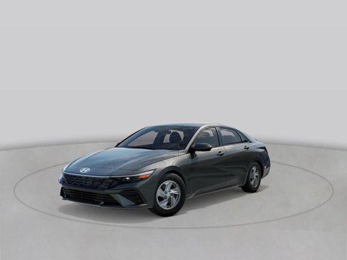 New 2026 Hyundai Elantra SE FWD image 1