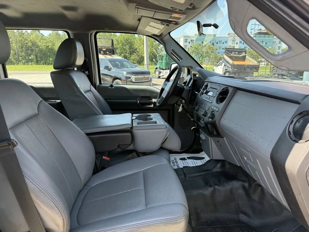 Used 2014 Ford F450 XL w/ Power Equipment Group RWD image 32