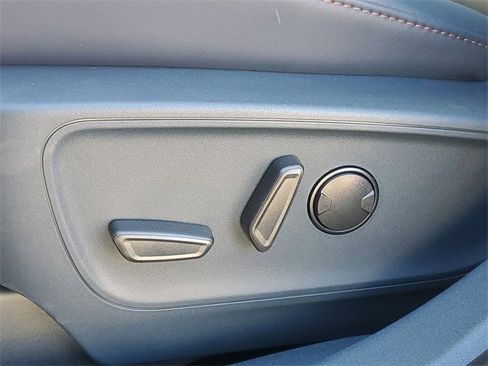 New 2025 Ford Maverick Lariat w/ 4K Tow Package image 12