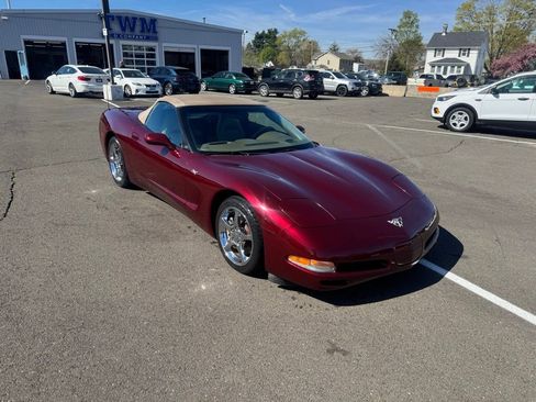 Used 2003 Chevrolet Corvette Convertible w/ Preferred Equipment Group1 RWD image 3