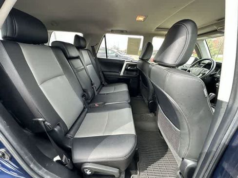 Used 2021 Toyota 4Runner SR5 Premium w/ Moonroof Package AWD/4WD image 26