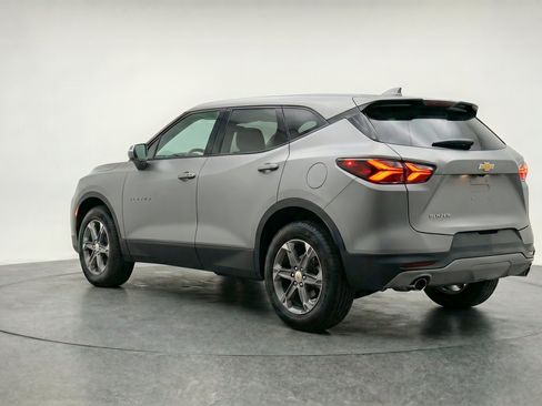 Used 2025 Chevrolet Blazer LT FWD image 6