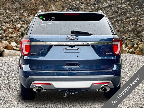 Used 2017 Ford Explorer XLT AWD/4WD image 4