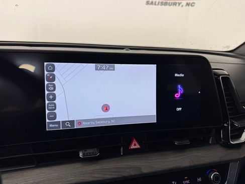 Used 2024 Kia Sportage X-Line w/ X-Line Premium Package image 13