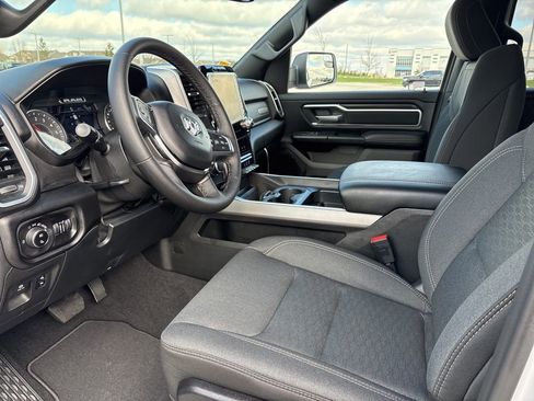 New 2026 RAM 1500 4x4 Crew Cab image 7