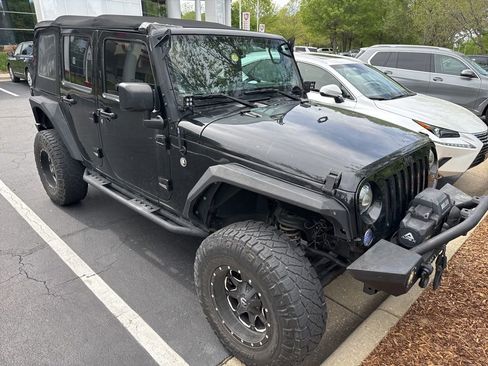 Used 2018 Jeep Wrangler Unlimited Sport S image 10