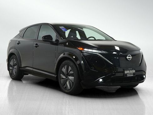 Used 2024 Nissan Ariya AWD image 7