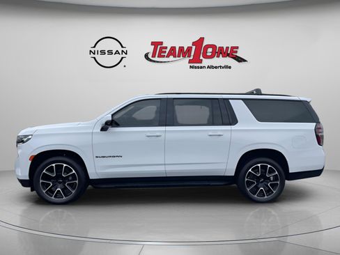 Used 2024 Chevrolet Suburban RST w/ Luxury Package AWD/4WD image 5