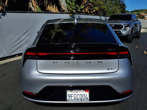 Certified 2023 Toyota Prius XLE image 7