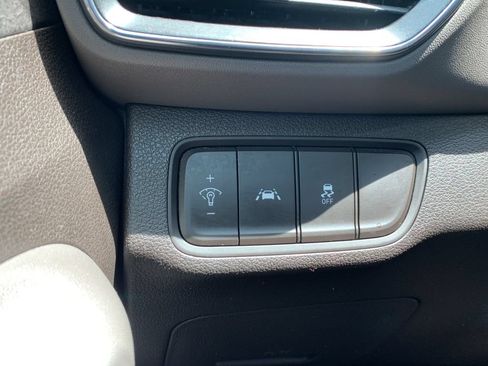 Used 2020 Hyundai Santa Fe SE FWD image 33