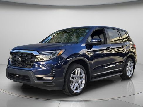 Used 2025 Honda Passport EX-L image 9