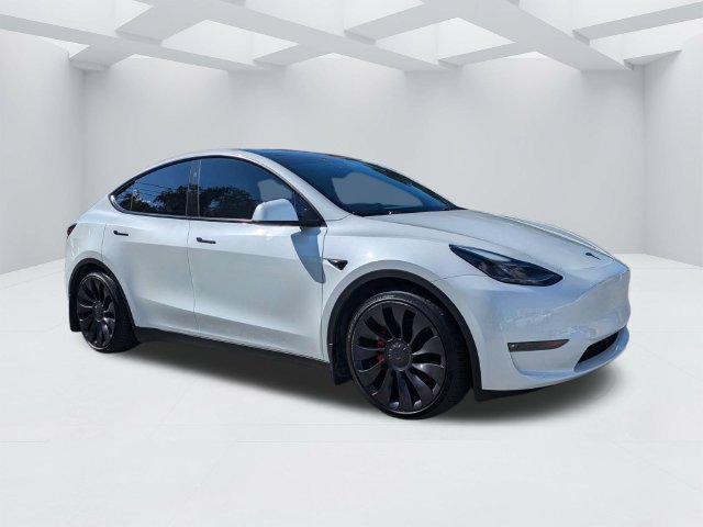 Used 2024 Tesla Model Y Performance AWD/4WD image 2