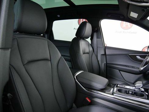 Used 2025 Audi Q7 2.0T Premium w/ Convenience Package AWD/4WD image 12