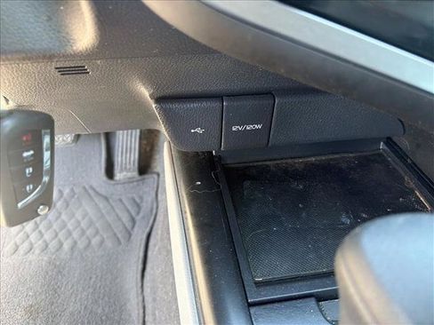 Used 2020 Toyota Camry LE FWD image 15