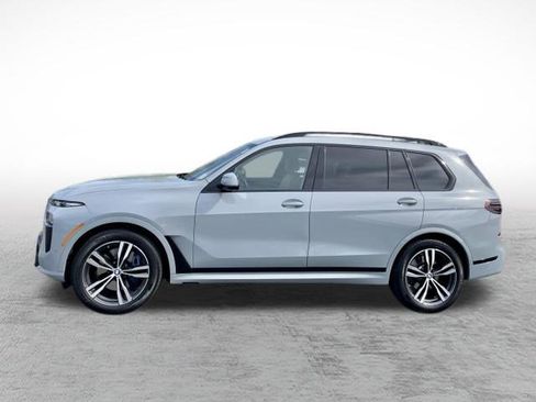 Used 2024 BMW X7 xDrive40i w/ Executive Package AWD/4WD image 8