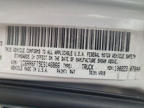 Used 2014 RAM 1500 Express RWD image 33