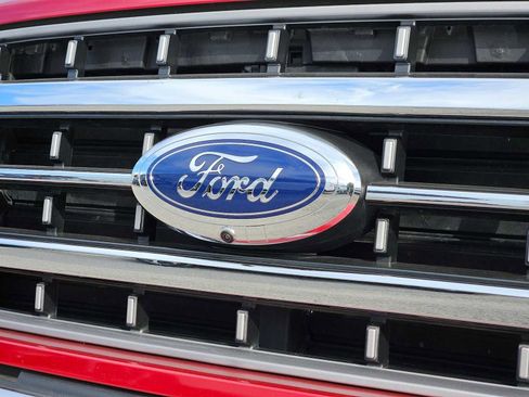 Used 2022 Ford F150 Lariat image 12