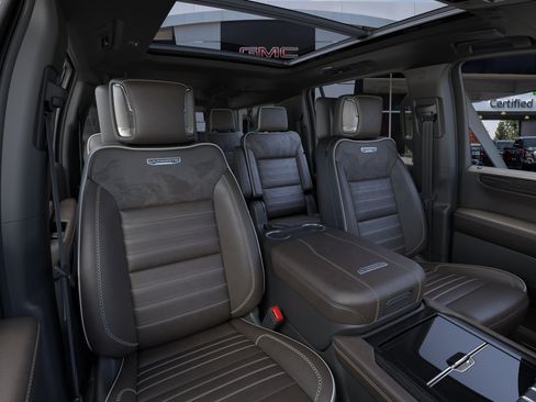 New 2026 GMC Yukon XL Denali Ultimate AWD/4WD image 16