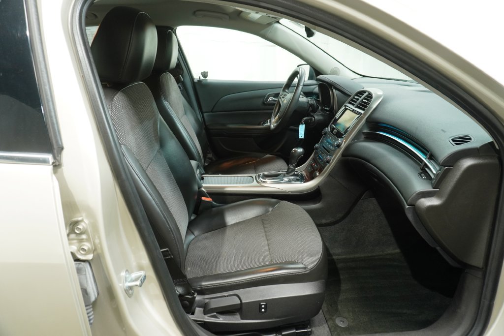 Used 2013 Chevrolet Malibu LT w/ Power Convenience Package FWD image 11