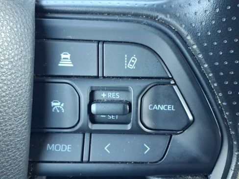 Used 2025 Toyota Tundra SR image 33