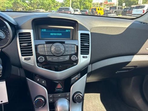 Used 2013 Chevrolet Cruze LT FWD image 14