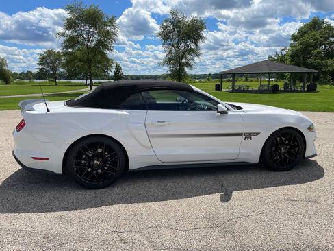 Used 2021 Ford Mustang GT Premium w/ Equipment Group 401A RWD image 11