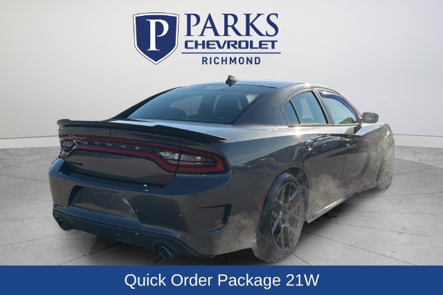 Used 2016 Dodge Charger R/T Scat Pack w/ Technology Group RWD image 10